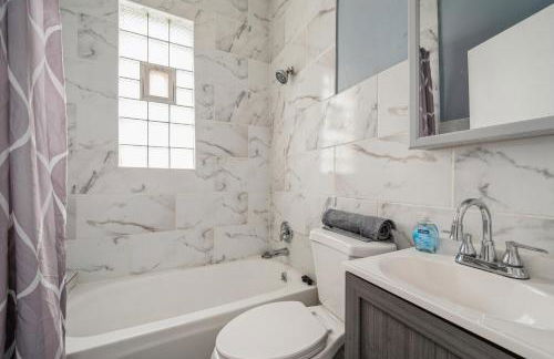 Cozy Two Bedroom Unit near Lakeview Lincolnpark Wrigley - Foto 7