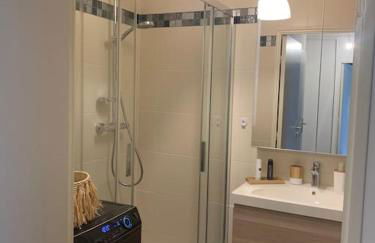 Chez Fany - Superbe appartement en résidence avec parking - Foto 8