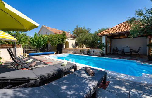 MY DALMATIA - Holiday home Olive Garden with private swimming pool - Photo 19