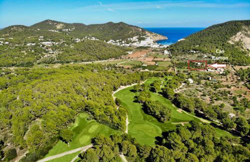 7 Bedroom Villa with Pool - 5mins walk to Cala Llonga Beach - Can Ramon - Foto 50