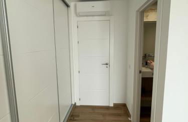 This spectacular 3-bedroom apart - Photo 19