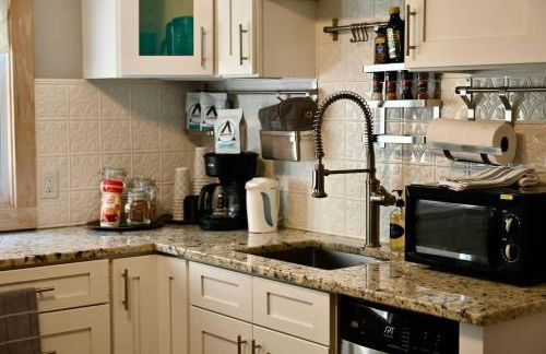 12 Person Grillin and Chillin Whole House Lakewood - Foto 10