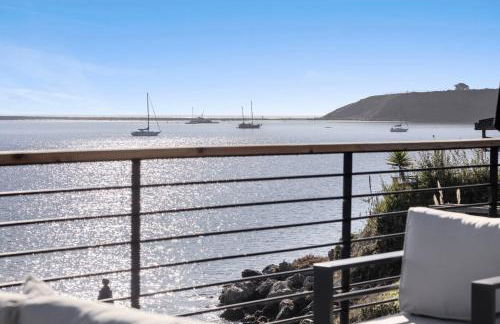 Experience the Pinnacle of Coastal Living at Harbour House - Foto 25