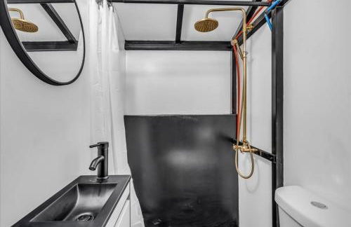 Underground Bunker - Photo 21