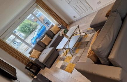 Sittingbourne Lodge, free car park - 4 Cars - Photo 35