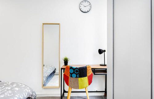 Le Parisii I Proche RER C & METRO 7 I 2-3 peoples - Foto 8