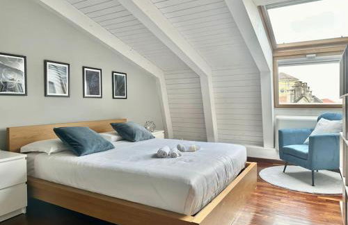 Penthouse with Patio & 2 Baths, 10 Min to Duomo - Foto 4