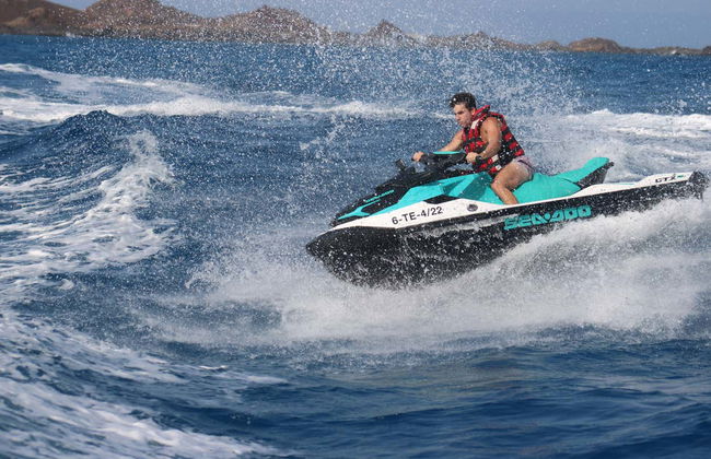 Tour di Corralejo e Isla de Lobos in moto d'acqua - Foto 7