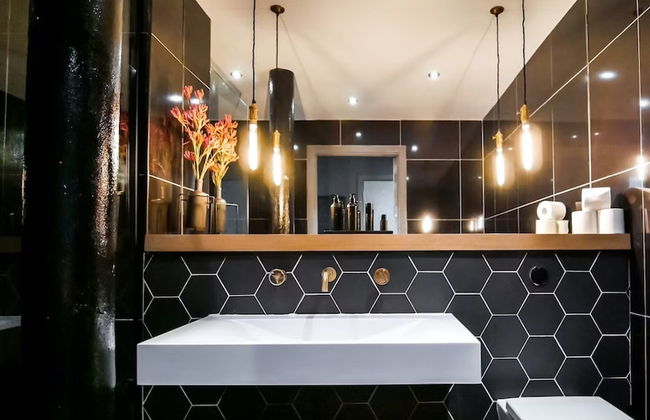 1-bed Loft Apartment - Free Parking, Central - Foto 16