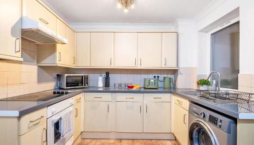 20pct OFF LONG STAYS CONTRACTORS Welcome Chantry close stay - Foto 3