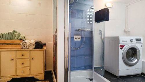 petite chambre - Photo 5, Shower