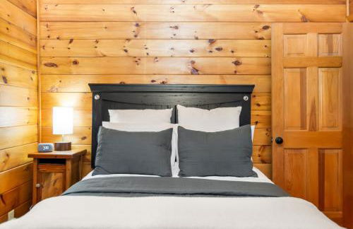 Downward Dog Lodge - Mountain Yoga Retreat, Hot Tub & Pet-Friendly Escape - Foto 18