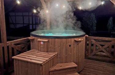 Pastelowy Domek z balią elektryczną z jacuzzi - Foto 26