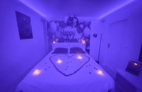 Loveroom de luxe avec jacuzzi sauna vapeur écran 300 cm - Foto 42