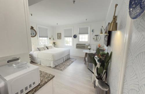 New Corner Captain Suite - Photo 11