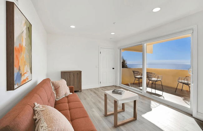 Castlewood by Avantstay Malibu Cliffside + View - Photo 5