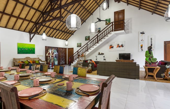 Villa Candi Kecil Empat by Villa Finder - Foto 10