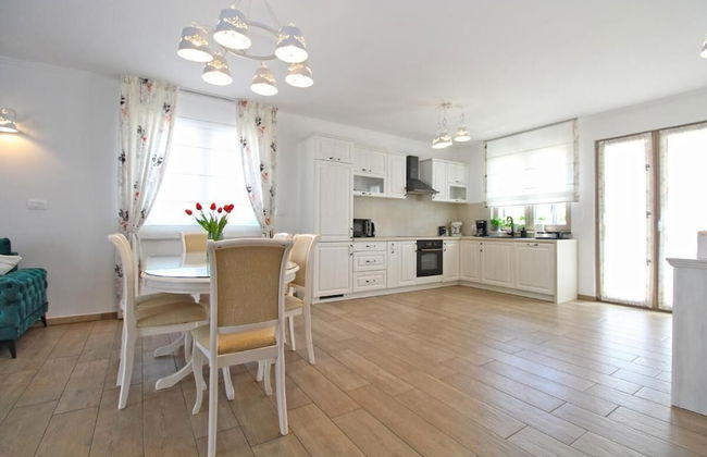 Elegant Villa With Private Pool in Bale - Foto 18