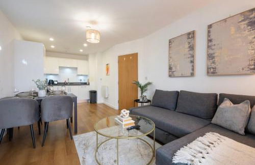 Modern 1BR Apt - Sleeps 4 - Parking - Balcony - Foto 4