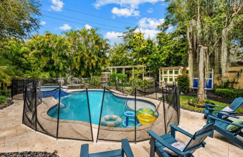 2 Homes • Hot Tubs x2 • Heated Pool • Fire Pit - Foto 29