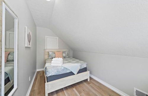 Sprawling estate with private pool and game room and guest house - Foto 72