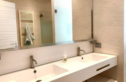 Modern 90sqm Apt - Ideal Base for Parma & Modena - Foto 29