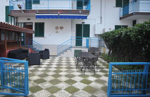 Coastal Cliff, Amalfi - Photo 5