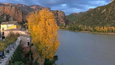 Apartamento a 1a linea Sant Llorenç de Montgai_ WhiteHouse - Foto 4