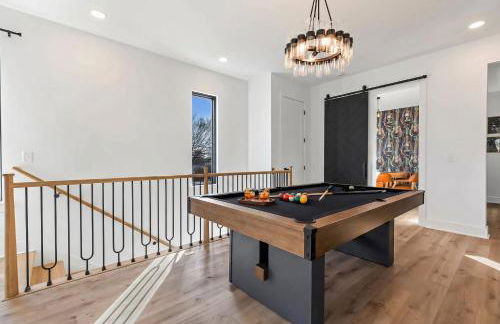 Hot Tub Poker Pool Table & Rooftop City MLS View - Foto 13