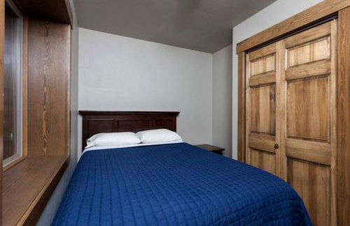 Sunny Mountain Cabin for a Group Getaway in West Glacier, Montana - Foto 52