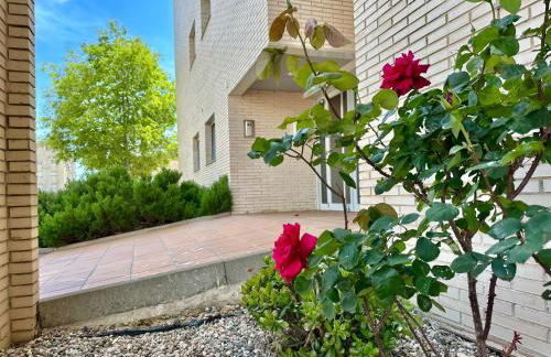 NEW! Apartamento con 2 piscinas, parque infantil, a 1 min de la playa - Foto 35