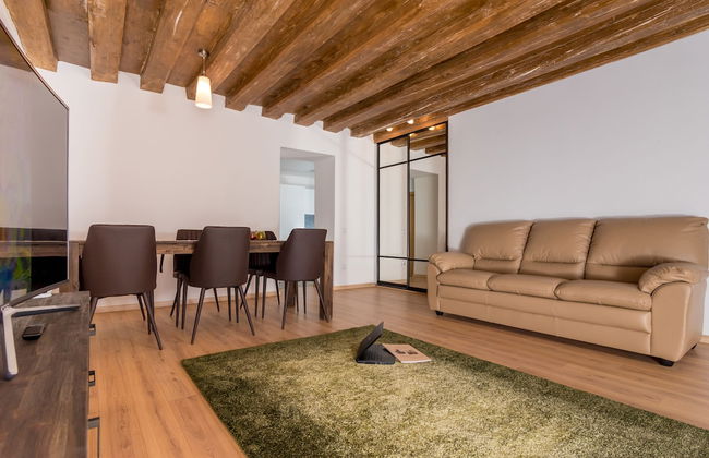 Casa Nicolae Luxury Suites - Photo 76