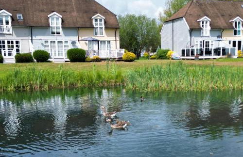 Luxury Kingfisher Lodge, Isis Lake, within the Cotswold Waterpark - Foto 39