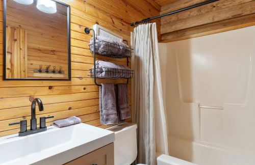 Table Rock Lake Cabin - The Oaks #5 with Lake Access & Hot Tub - Foto 33