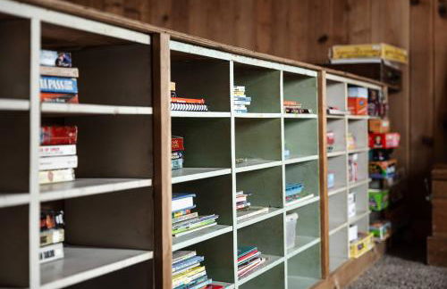 Waterfront w Hot Tub Fire Pit Deck & Water Toys - Foto 39