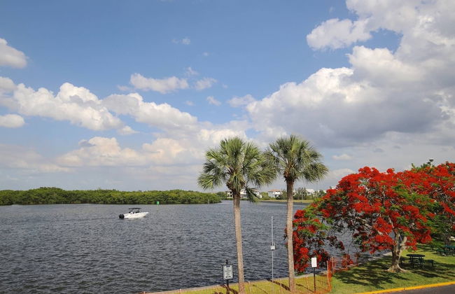 209 Little Harbor Inn - Photo 8