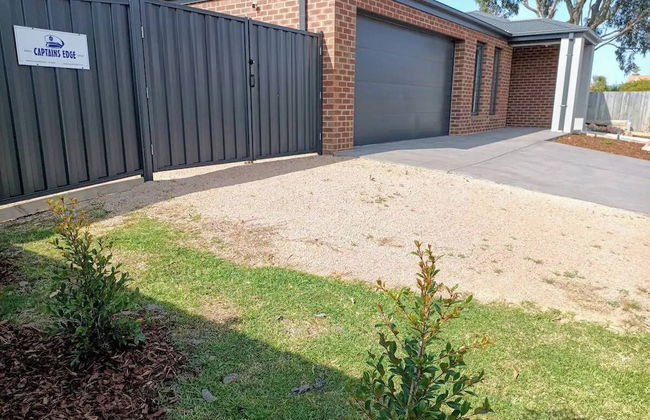 Captains Edge - Photo 21