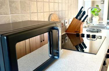 Sunset sea view chalet with hot tub - Photo 14