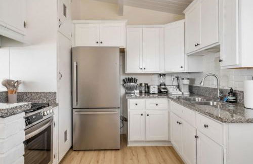 Gorgeous Beachside Bliss Ocean View Walk2Strand - Foto 20