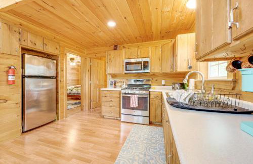 2 Mi to Marina and Beach Frye Island Retreat! - Foto 10