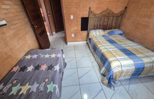 Flat com 2 quartos 2 banh AR e uma vista espetacular na área central de GV com cozinha completa-Bom p grupos ou familias ou empresas - Foto 26