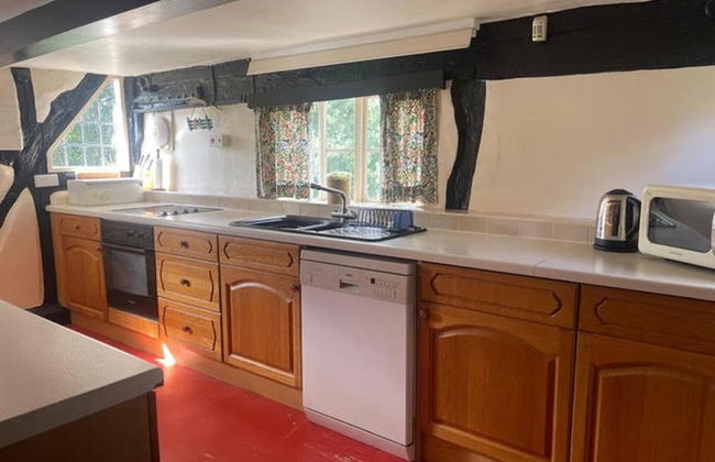 Cottage-fireplace-garden-petsok-3br-parking - Foto 6