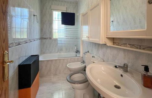 Stunning Home In Otura - Photo 28