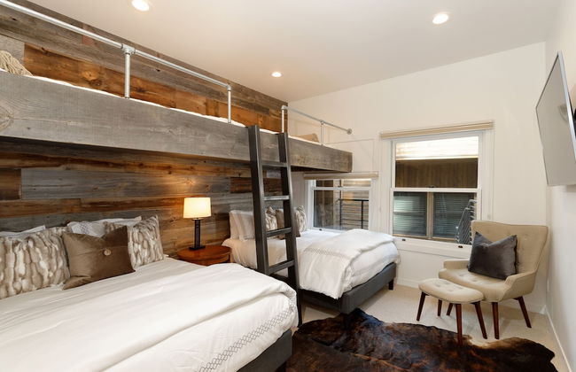 Durant Condominiums by Frias - Foto 8