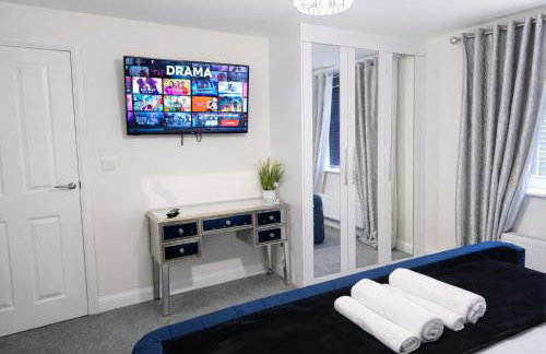 Spacious 4 Bedroom House in Milton Keynes for Families, Groups and Contractors - Foto 4