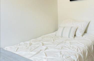 Cozy DC Home with Parking Near Union Market - Photo 3