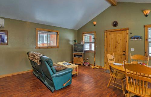 Hungry Horse Cabin Deck, Fire Pit, Near Glacier! - Foto 4