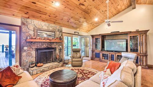 Hiawassee Home with Fire Pit and Furnished Deck! - Foto 3