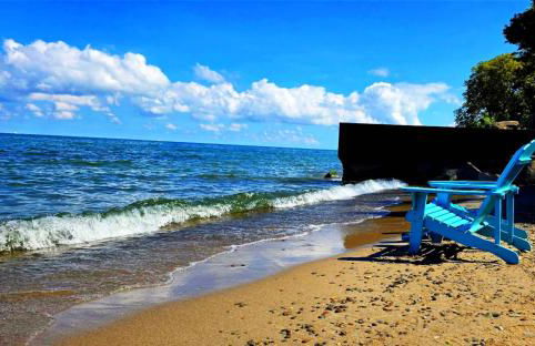 Tree-Top Lake-Front Cottage - Foto 32