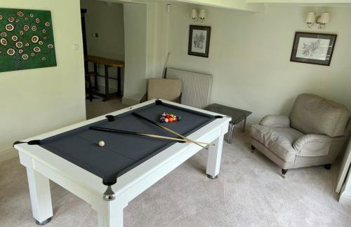 Richmond Hill Cottages, Exclusive 6 bedroom Farm House, Markington with heated pool - Photo 33